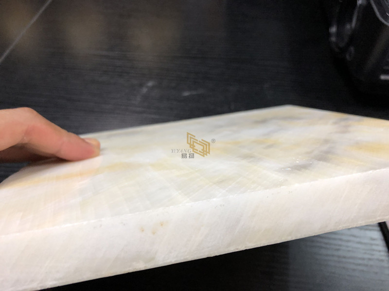 Isfar Ġdid Onyx Stone Slab04.jpg